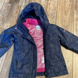 Columbia Navy Raincoat with Pink Lining 4/5